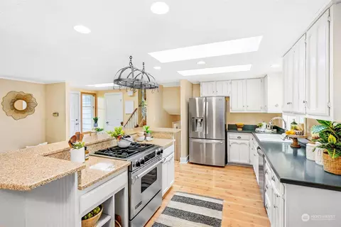 22515 45th Ave SE, Bothell, WA 98021 photo 8