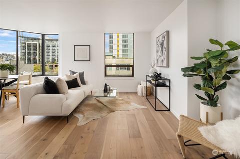 2621 2nd Ave #703, Seattle, WA 98121