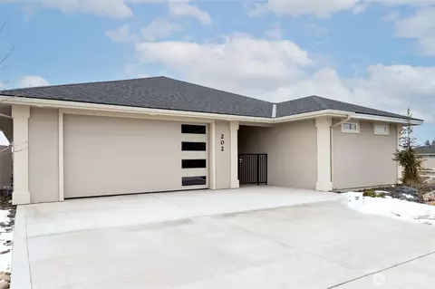 202 E Chinook Rd, Ellensburg, WA 98926