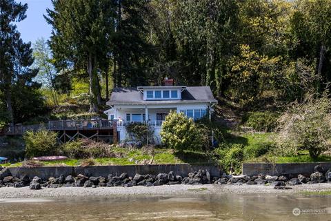 1207 Beach Ln NW, Gig Harbor, WA 98332