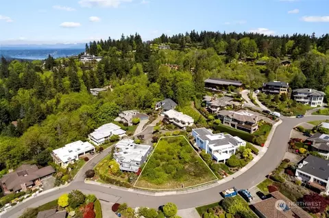 5412 143rd Ave SE, Bellevue, WA 98006
