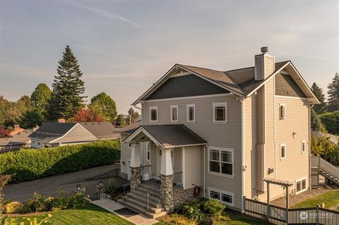 351 N 143rd St, Seattle, WA 98133