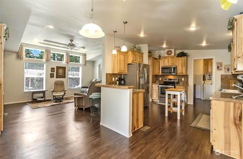 3217 SE 207th Pl, Bothell, WA 98012 photo 3