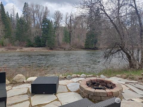 149 Shales Ln, Leavenworth, WA 98826