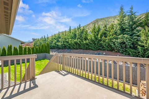2151 Citation Loop, Wenatchee, WA 98801 photo 2