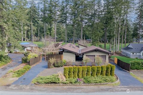 991 E Manzanita Dr, Union, WA 98592