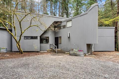 4256 132nd Ave NE, Bellevue, WA 98005