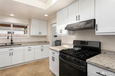2810 22nd St, Everett, WA 98201 photo 9