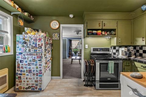 295 Beech St, Longview, WA 98632 photo 8