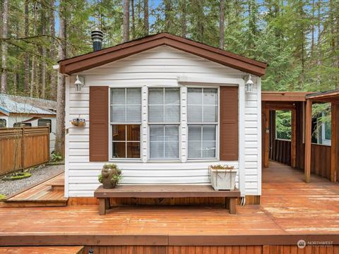 71 Goldrush Rd, Deming, WA 98244