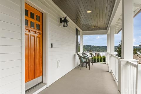 4606 NE 105th St, Seattle, WA 98125