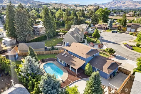 1715 Lexington Pl, Wenatchee, WA 98801