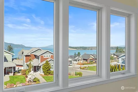 3908 W 3rd St, Anacortes, WA 98221