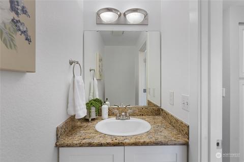 412 Center Rd #E2, Everett, WA 98204 photo 9