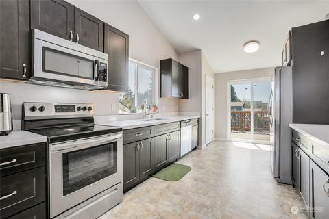 18523 12th Avenue Ct E, Spanaway, WA 98387 photo 4