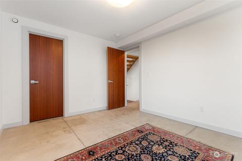 2608 E John St, Seattle, WA 98112 photo 25