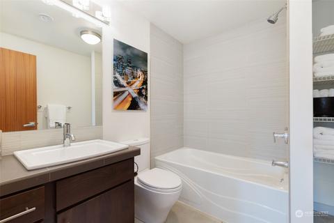 2608 E John St, Seattle, WA 98112 photo 27