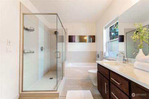 2608 E John St, Seattle, WA 98112 photo 20