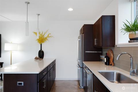 2608 E John St, Seattle, WA 98112 photo 13