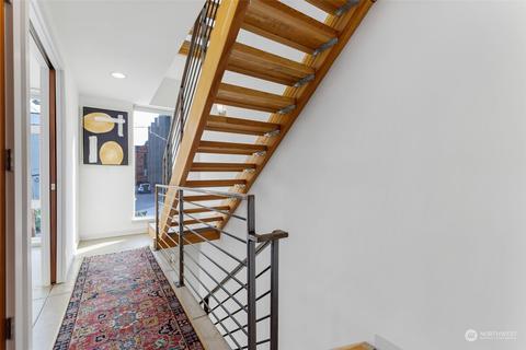 2608 E John St, Seattle, WA 98112 photo 15