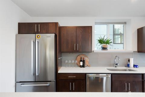 2608 E John St, Seattle, WA 98112 photo 11