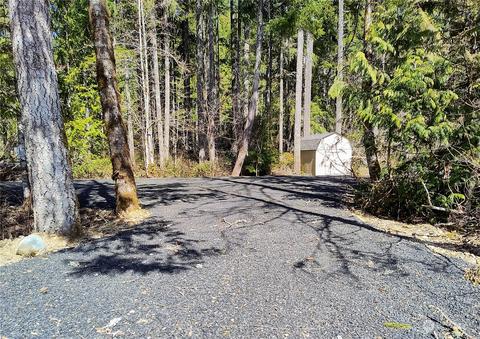 21 N Fairway Dr, Hoodsport, WA 98548