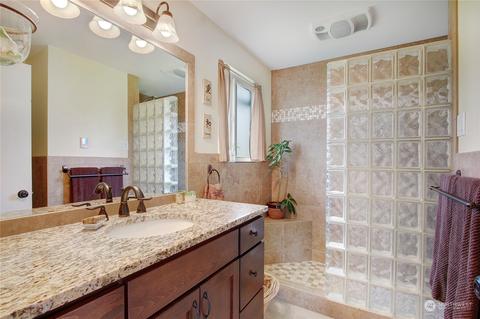 10506 NE 198th St, Bothell, WA 98011 photo 18