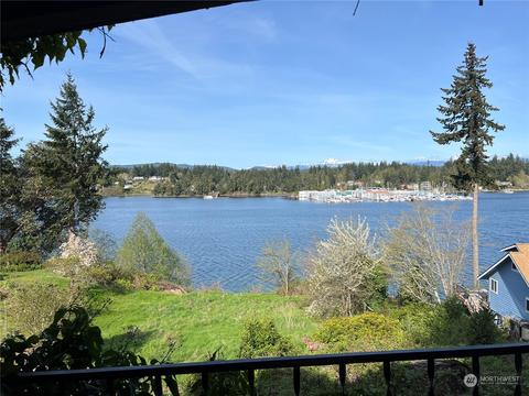 2603 E Phinney Bay Dr, Bremerton, WA 98312