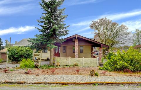 829 SE Adams Ave, Chehalis, WA 98532