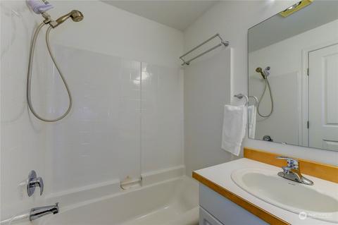 2522 Rucker Ave #402, Everett, WA 98201 photo 10