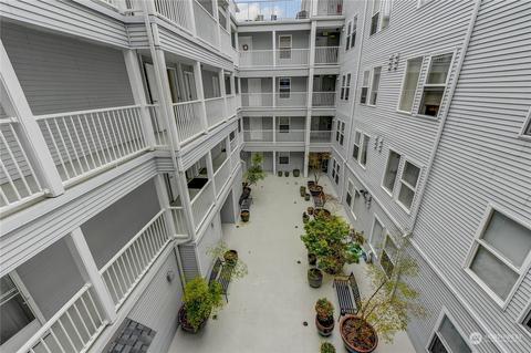 2522 Rucker Ave #402, Everett, WA 98201 photo 2