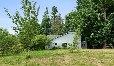 1419 Dallman Rd, Camano Island, WA 98282