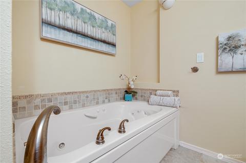 9303 Sharon Dr, Everett, WA 98204 photo 18