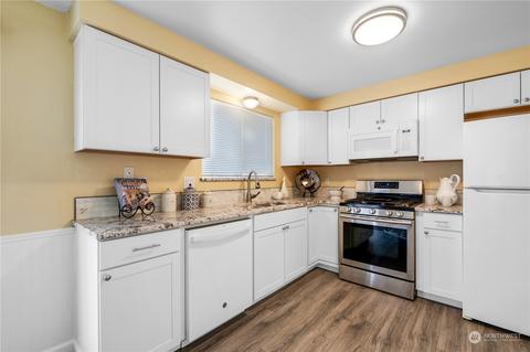 9303 Sharon Dr, Everett, WA 98204 photo 7
