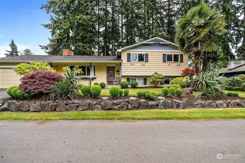 7006 179th St SW, Edmonds, WA 98026