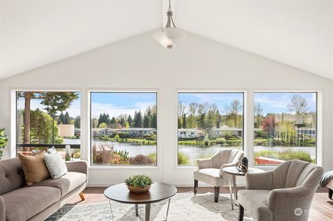 23722 Lake Dr E, Bothell, WA 98021 photo 4