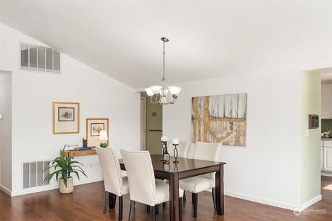 23722 Lake Dr E, Bothell, WA 98021 photo 10