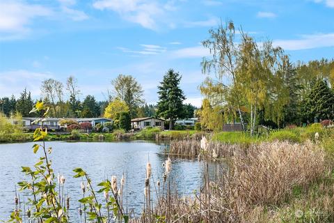 23722 Lake Dr E, Bothell, WA 98021 photo 32