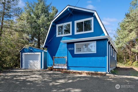 353 Seashore St SW, Ocean Shores, WA 98569