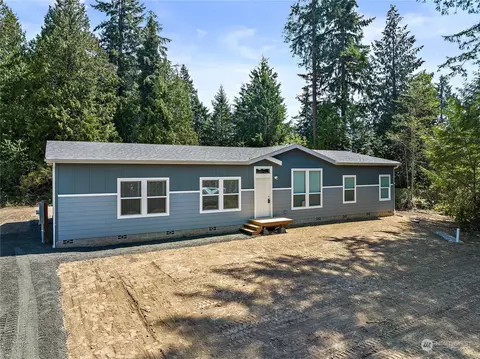 19226 Division Ave NE, Suquamish, WA 98392