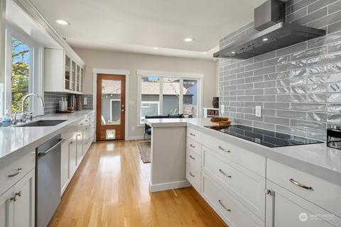 1828 37th Ave E, Seattle, WA 98112 photo 11