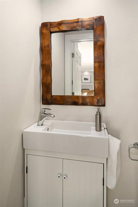 1828 37th Ave E, Seattle, WA 98112 photo 15