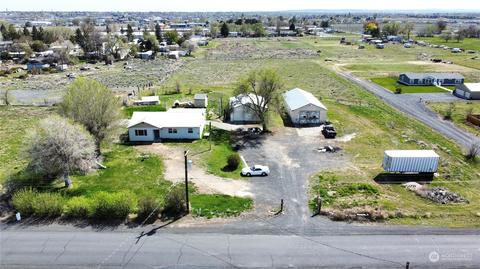 9855 Stone Rd NE, Moses Lake, WA 98837