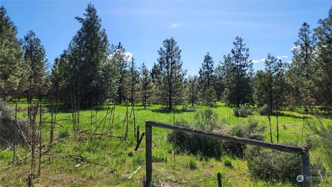 6531 Camp Na Bor Lee Rd, Fruitland, WA 99129