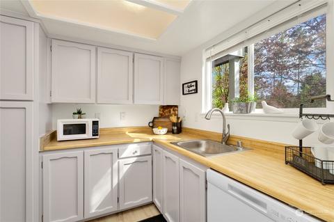 820 Cady Rd #J205, Everett, WA 98203 photo 9