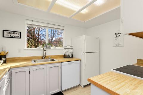 820 Cady Rd #J205, Everett, WA 98203 photo 8