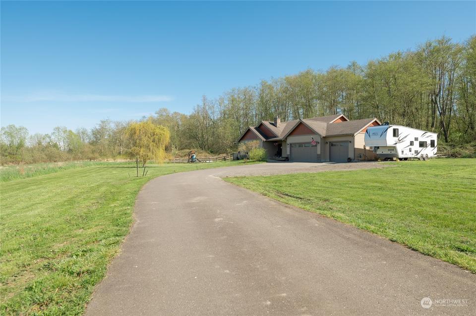  7625 Songbird Ln, Custer, WA 98240 photo 2