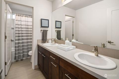 22130 1st Dr SE, Bothell, WA 98021 photo 28
