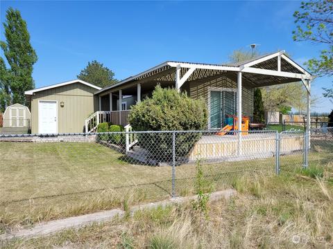980 Orchard Dr SW #83, Mattawa, WA 99349