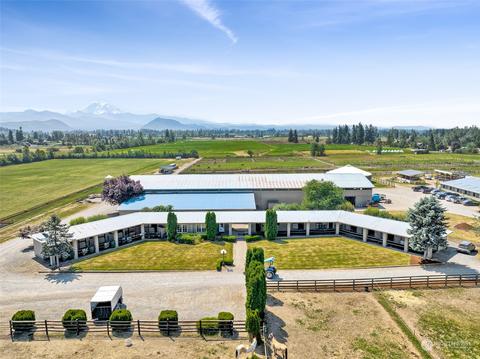 25901 SE 400th St, Enumclaw, WA 98022